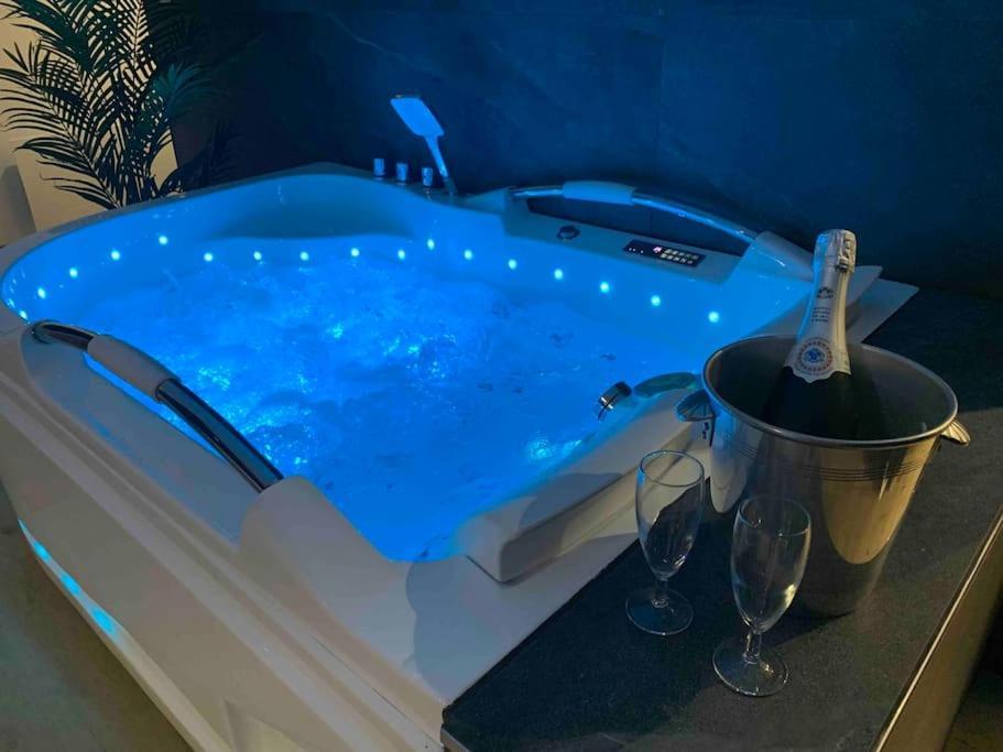 La Suite Saphir - Spa Privatif Nancy Kültér fotó